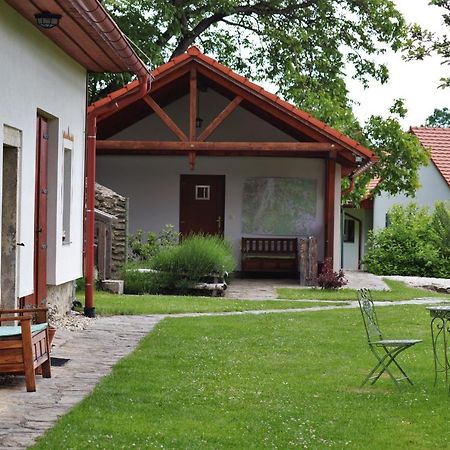 Hájenka hraběte Buquoye Hotel Kaplice Exterior foto