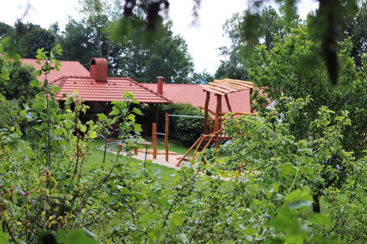 Hájenka hraběte Buquoye Hotel Kaplice Exterior foto
